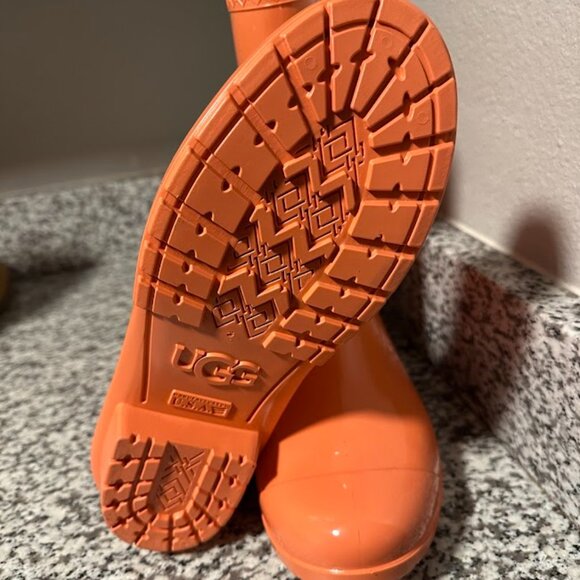 UGG Women's Orange Waterproof Rain Boots Size 10 - Picture 3 of 3